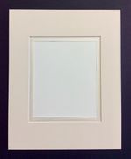 Non-adhesive hinging technique: Visible Edge Strips (mat closed)